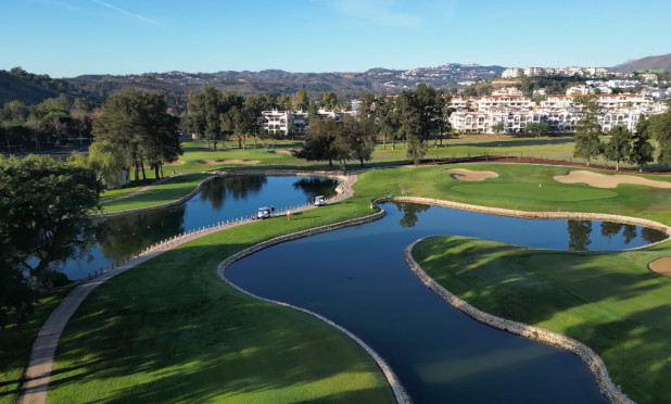 Neue Gebäude - Wohnung - Las Lagunas de Mijas