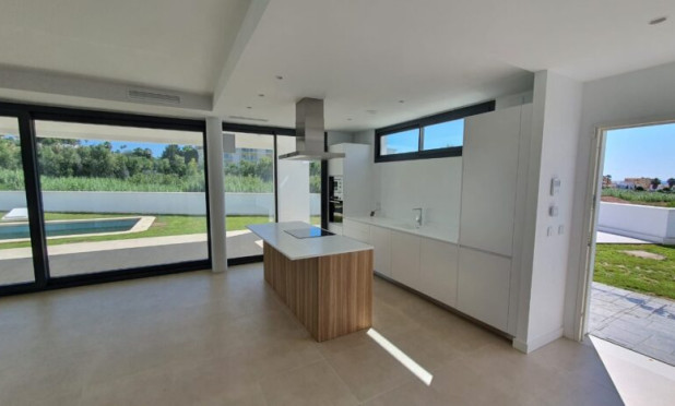 Neue Gebäude - Villa - Manilva