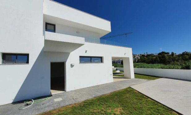 Neue Gebäude - Villa - Manilva