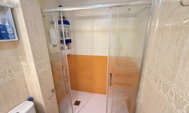 Wiederverkauf - Wohnung - Orihuela Costa - La Zenia