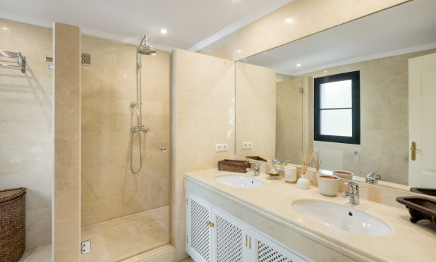 Obra nueva - Villa - Benahavis - Benahavís