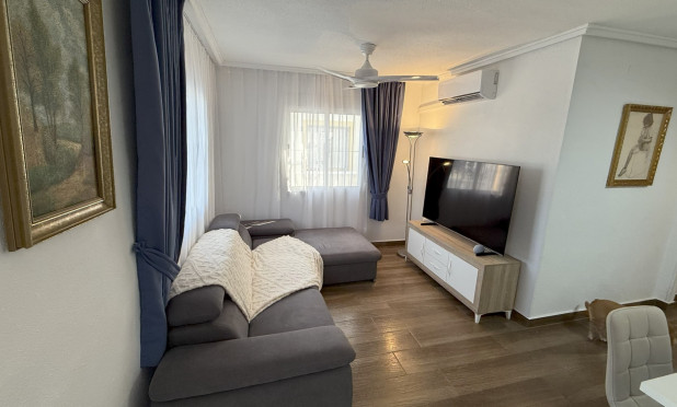 Resale - Finca / Country Property - Orihuela Costa - La Zenia