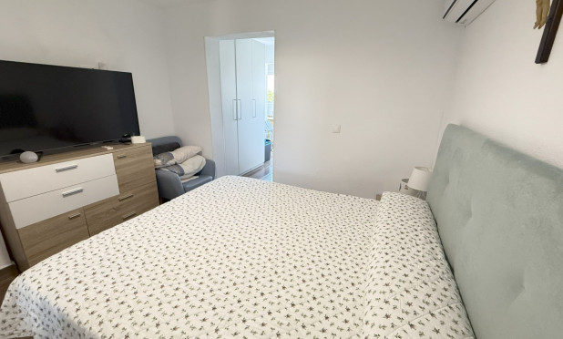 Resale - Finca / Country Property - Orihuela Costa - La Zenia