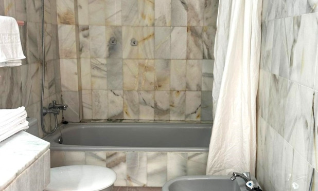 Resale - Apartment / flat - Benidorm - Zona de Poniente