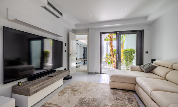 Resale - Villa - Jávea - Cansalades