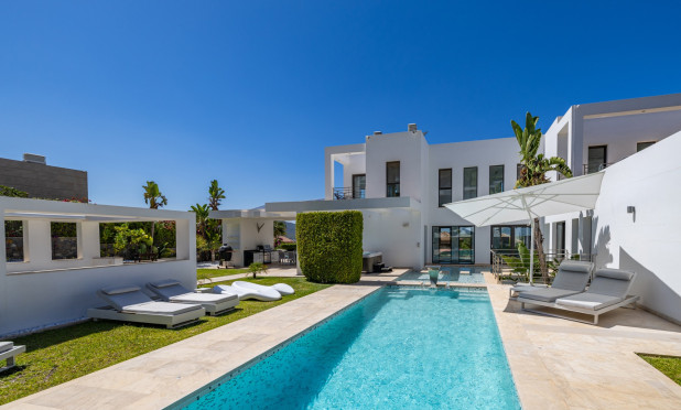 Resale - Villa - Jávea - Cansalades