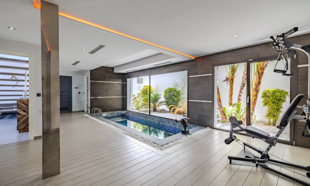 Resale - Villa - Jávea - Cansalades