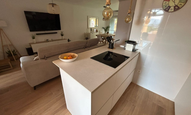 Wiederverkauf - Wohnung - Albir