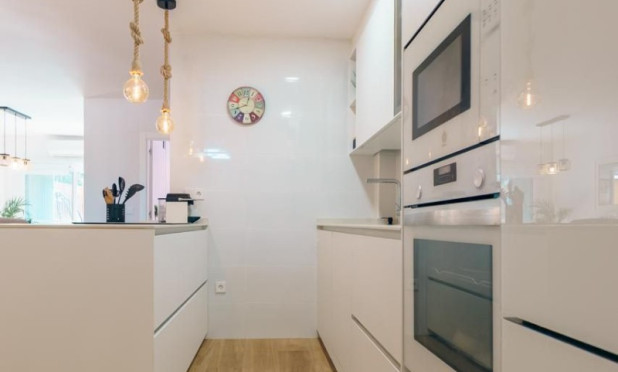 Wiederverkauf - Wohnung - Albir