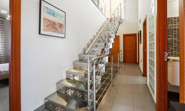 Resale - Villa - Rojales