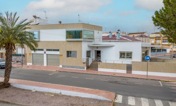 Resale - Villa - Rojales