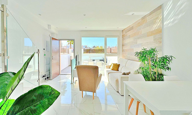 Resale - Townhouse - Torrevieja - Los Balcones