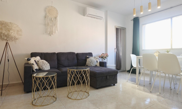 Resale - Apartment / flat - Denia - Dénia
