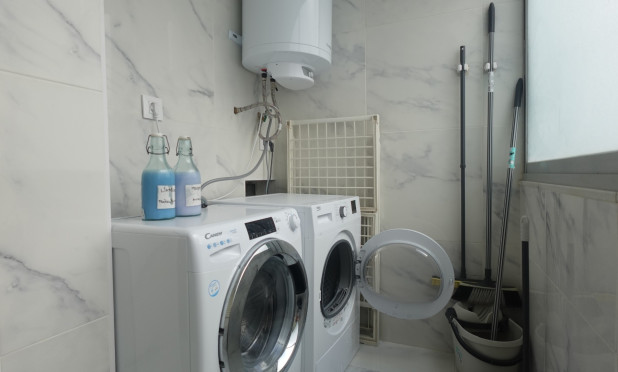 Resale - Apartment / flat - Denia - Dénia