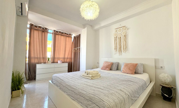 Resale - Apartment / flat - Denia - Dénia