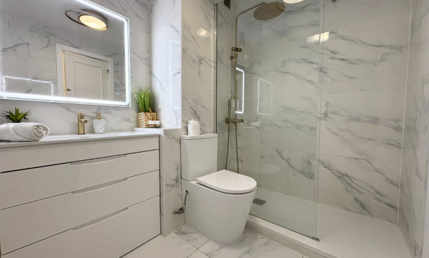 Resale - Apartment / flat - Denia - Dénia