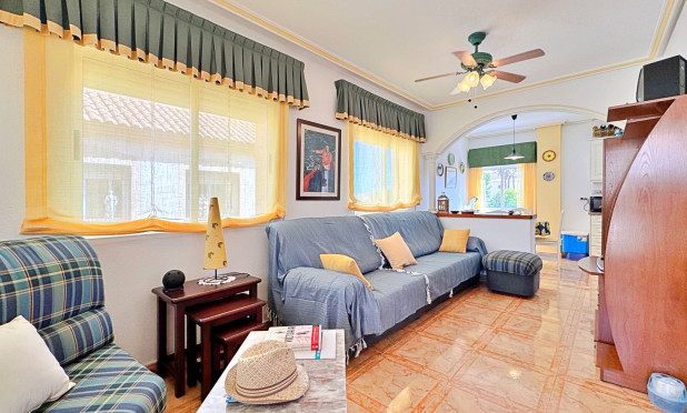 Resale - Apartment / flat - Orihuela Costa - La Zenia