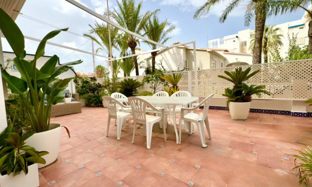Resale - Apartment / flat - Denia - Les Marines - Las Marinas
