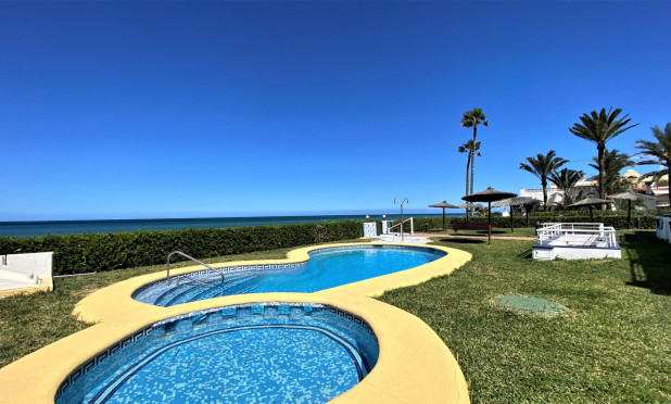 Resale - Apartment / flat - Denia - Les Marines - Las Marinas