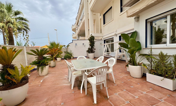 Resale - Apartment / flat - Denia - Les Marines - Las Marinas