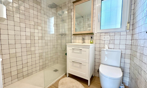 Resale - Apartment / flat - Denia - Les Marines - Las Marinas