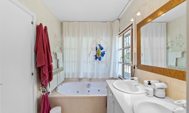 Resale - Villa - Port d'Andratx - Andratx