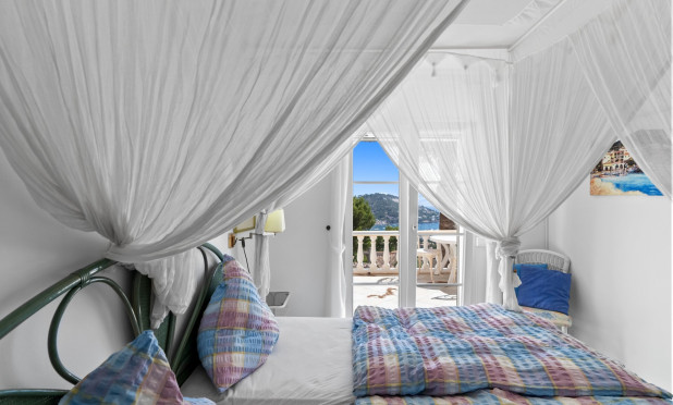 Resale - Villa - Port d'Andratx - Andratx