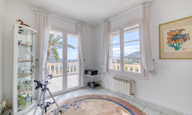 Resale - Villa - Port d'Andratx - Andratx