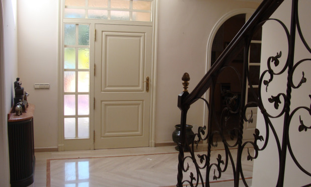 Reventa - Villa - Elche