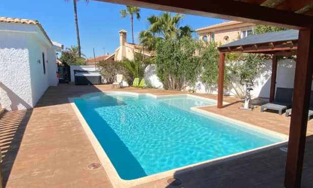 Wiederverkauf - Villa - Ciudad Quesada