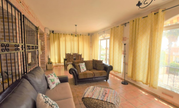 Resale - Villa - Ciudad Quesada - Pueblo Bravo