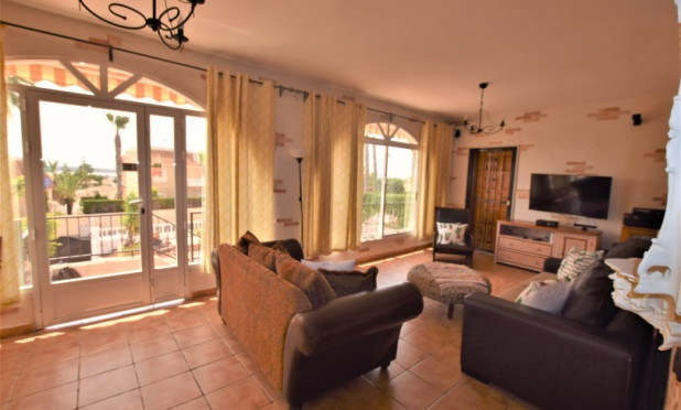 Resale - Villa - Ciudad Quesada - Pueblo Bravo