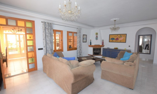 Resale - Villa - Ciudad Quesada - Pueblo Bravo