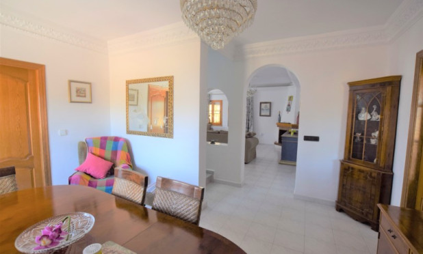 Resale - Villa - Ciudad Quesada - Pueblo Bravo