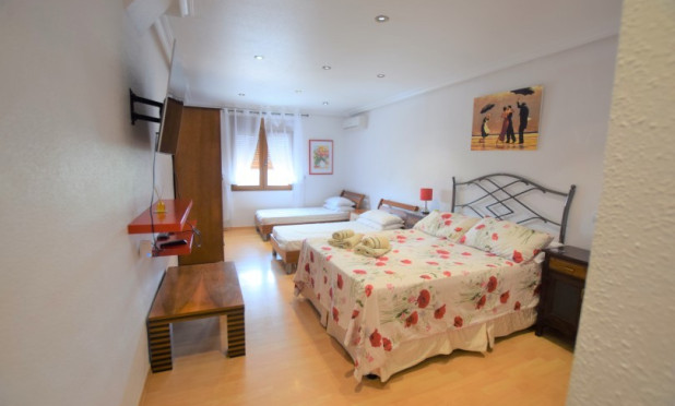 Resale - Villa - Ciudad Quesada - Pueblo Bravo