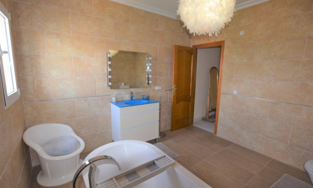 Resale - Villa - Ciudad Quesada - Pueblo Bravo