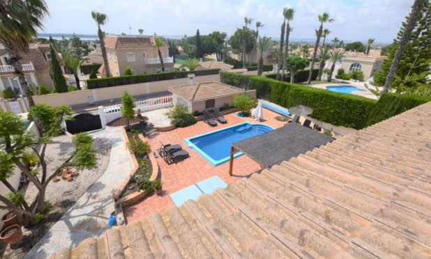 Resale - Villa - Ciudad Quesada - Pueblo Bravo