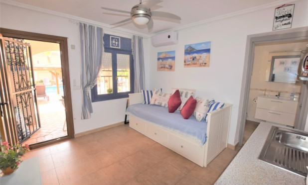 Resale - Villa - Ciudad Quesada - Pueblo Bravo