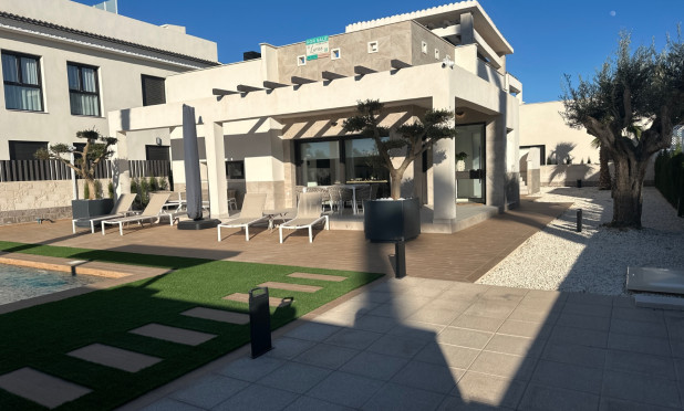 Resale - Villa - Ciudad Quesada - Doña pepa