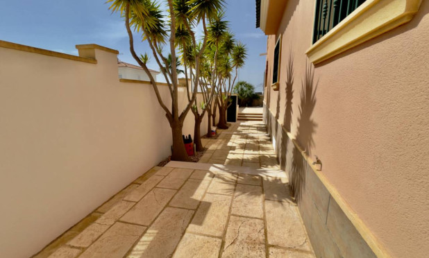 Resale - Villa - Ciudad Quesada - La Fiesta