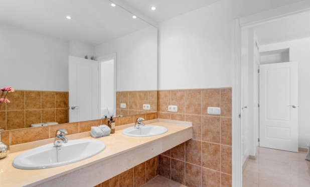 Resale - Apartment / flat - Finestrat - Sierra Cortina