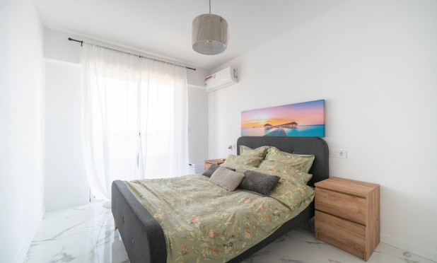 Resale - Apartment / flat - Orihuela Costa - Punta Prima