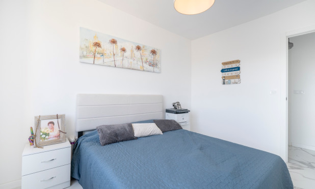 Resale - Apartment / flat - Orihuela Costa - Punta Prima