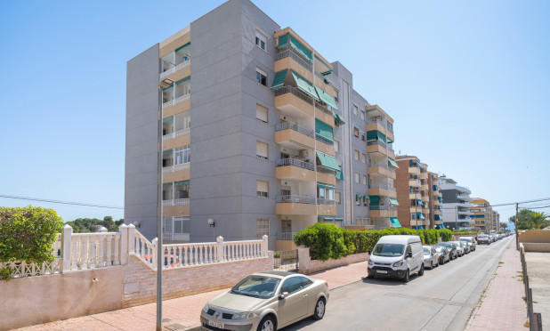 Resale - Apartment / flat - Orihuela Costa - Punta Prima