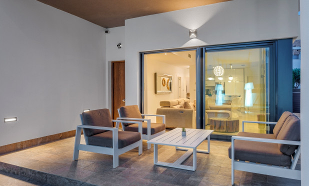 Resale - Villa - Orihuela Costa - Villamartín