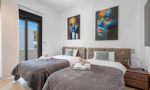 Resale - Villa - Orihuela Costa - Villamartín