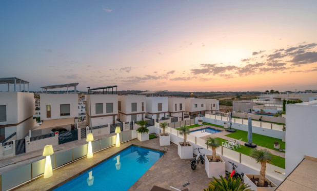 Resale - Villa - Orihuela Costa - Villamartín