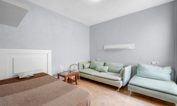 Odsprzedaż - Mieszkanie w bloku - Almoradí