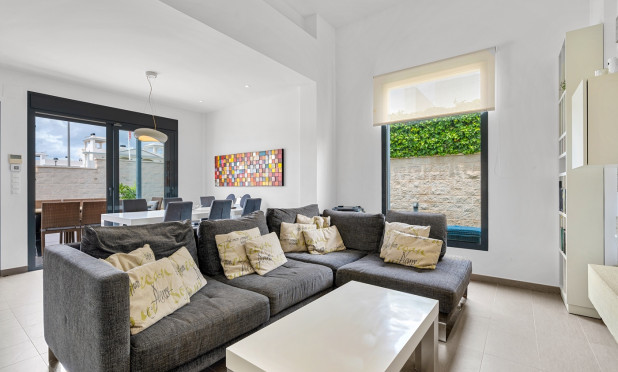 Resale - Villa - Ciudad Quesada - Rojales