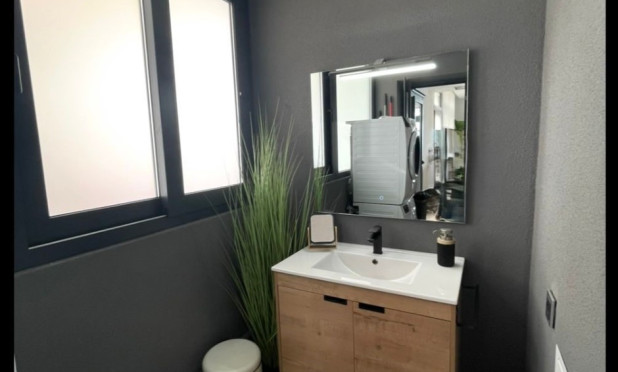 Wiederverkauf - Wohnung - Benidorm - Zona de Poniente